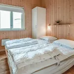 Four-bedroom In 펜션 *