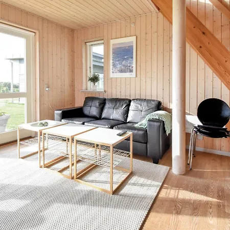 Four-bedroom In Faaborg 度假居