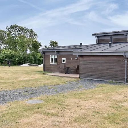 Feriehus Four-bedroom In Faaborg