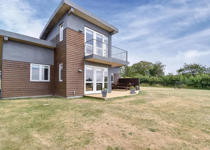 Dom wakacyjny Four-bedroom In Faaborg Nabbe